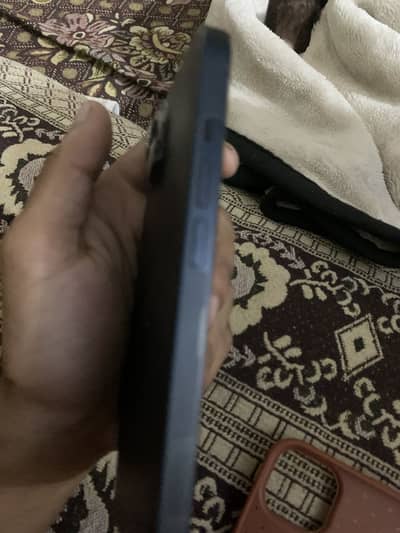 Apple iPhone 14