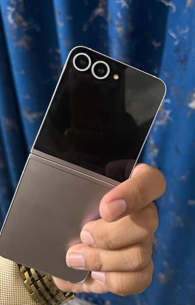 Samsung Mobile Z Flip 6