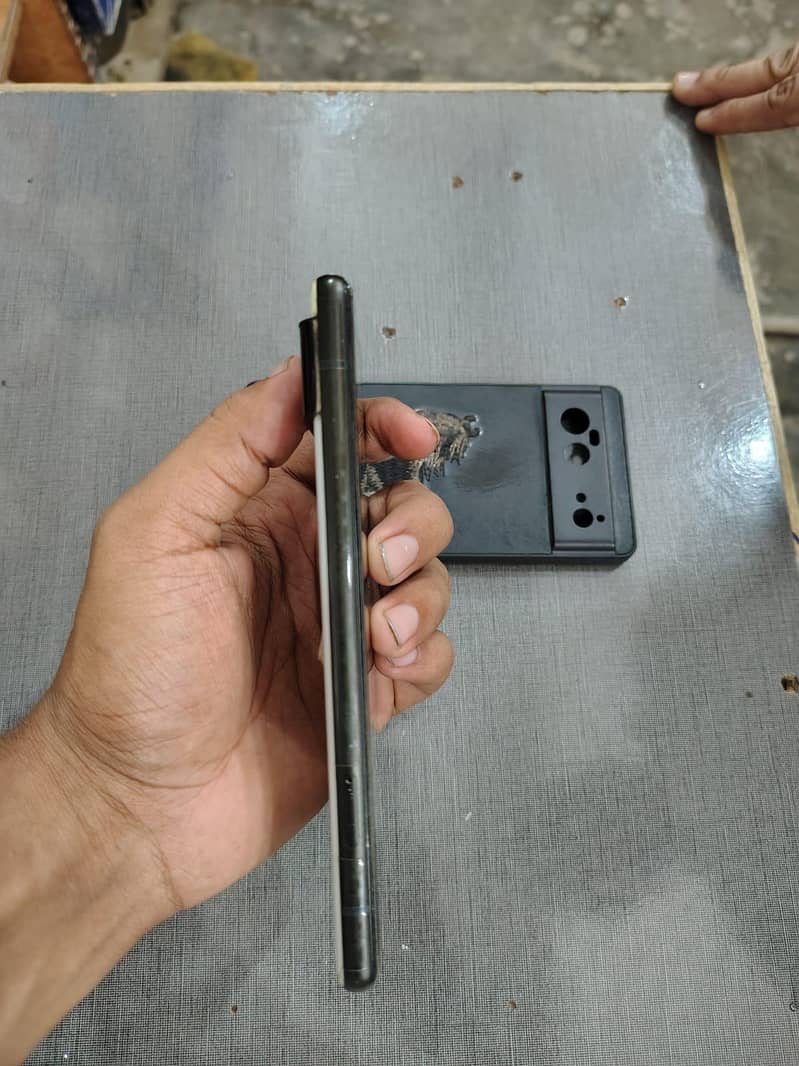 Google Pixel 6 5