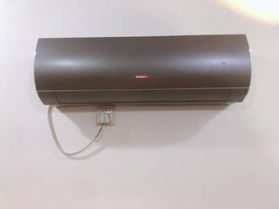 Gree AC, 1 ton
