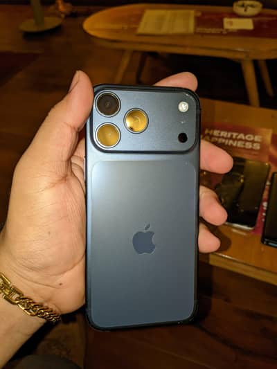 iPhone 17 Pro Max Fu sim non active all ok
