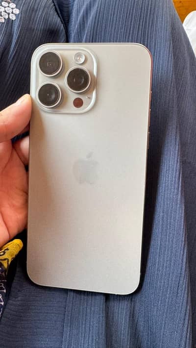 Apple iPhone 15 Pro Max