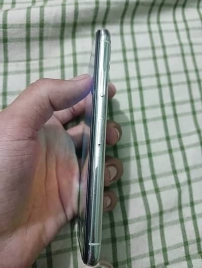 Apple iPhone X