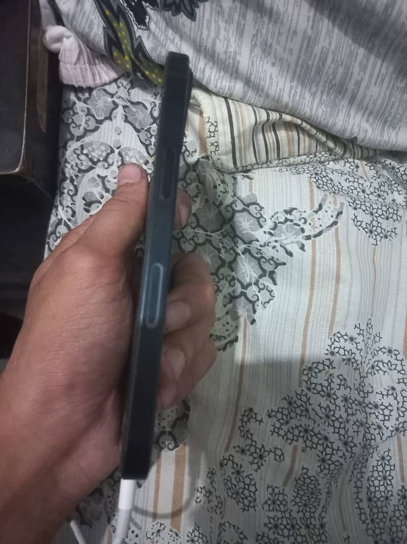 Iphone 13 2
