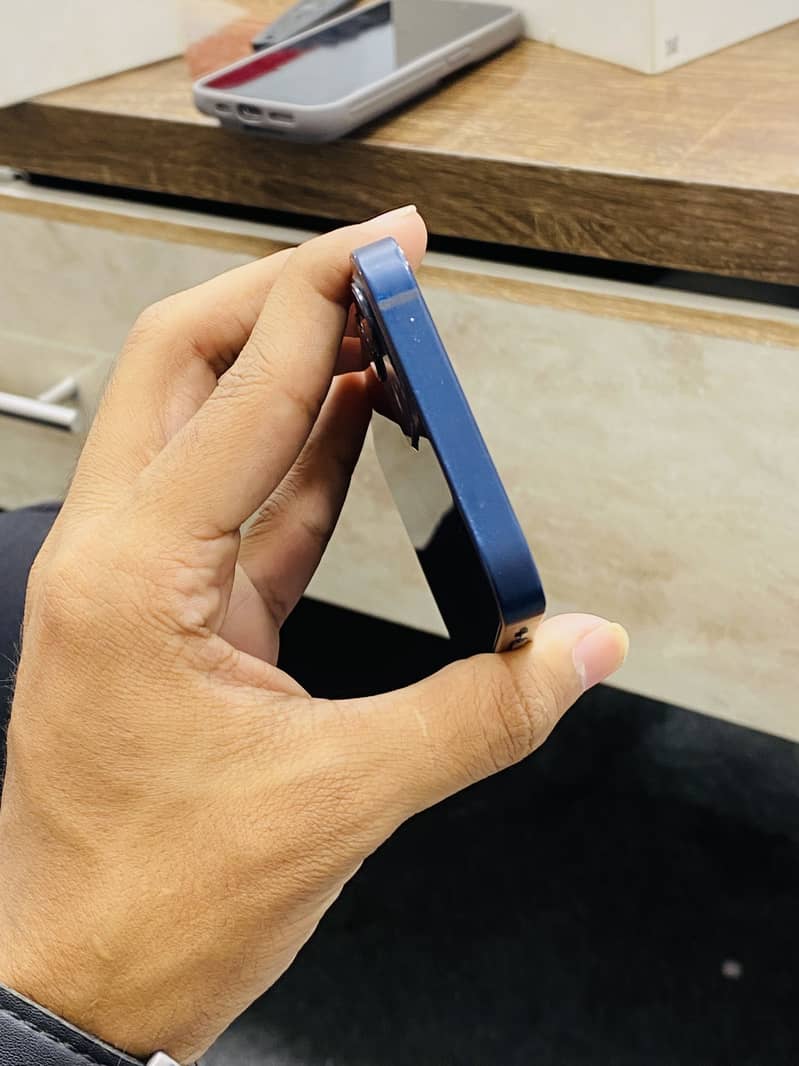 iPhone 12 mini 5