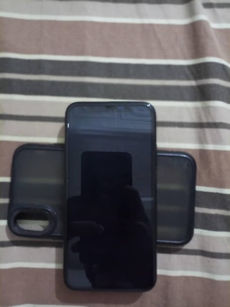 Apple iPhone X 3