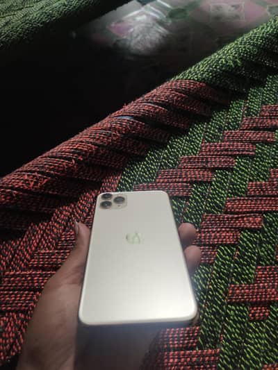 Apple iPhone 11 Pro Max 64 gb 90 health