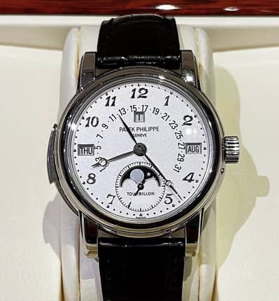 Patek Philippe 5016p-010 Rare Collectible