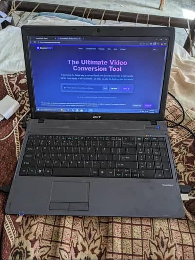 Acer Laptop 4gb 320gb