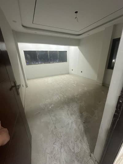 COMMERCIAL OFFICE AVAILABLE FOR RENT GULSHAN-E-IQBAL BLOCK 13/b