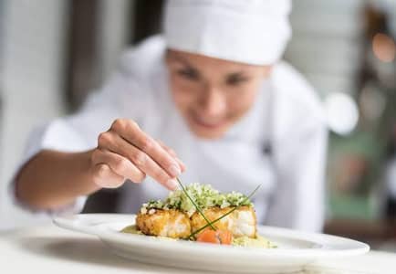 Female Cook Needed in North Karachi Saima Arabian Villas