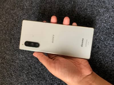 Sony Xperia 5