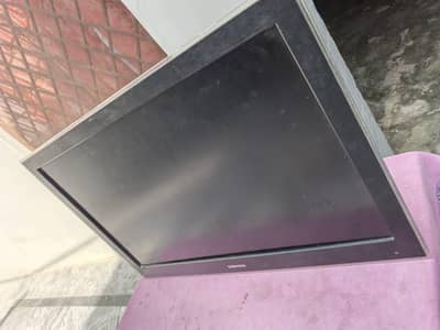 Used Samsung LED TV 32"