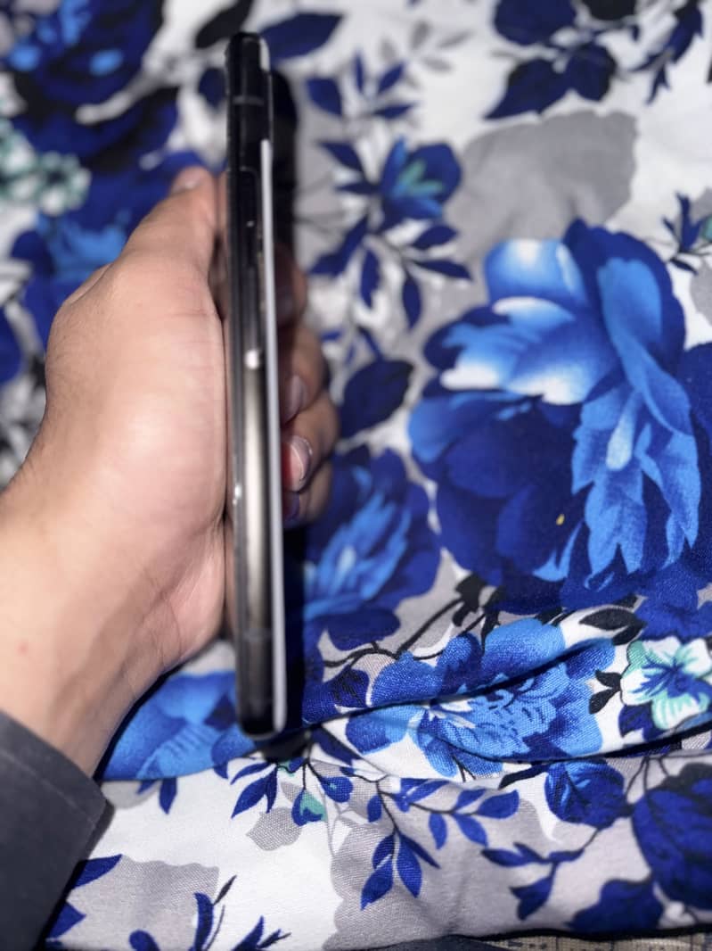 Google Pixel 6a 3
