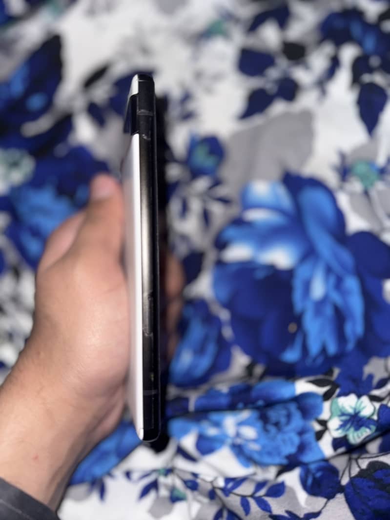 Google Pixel 6a 4