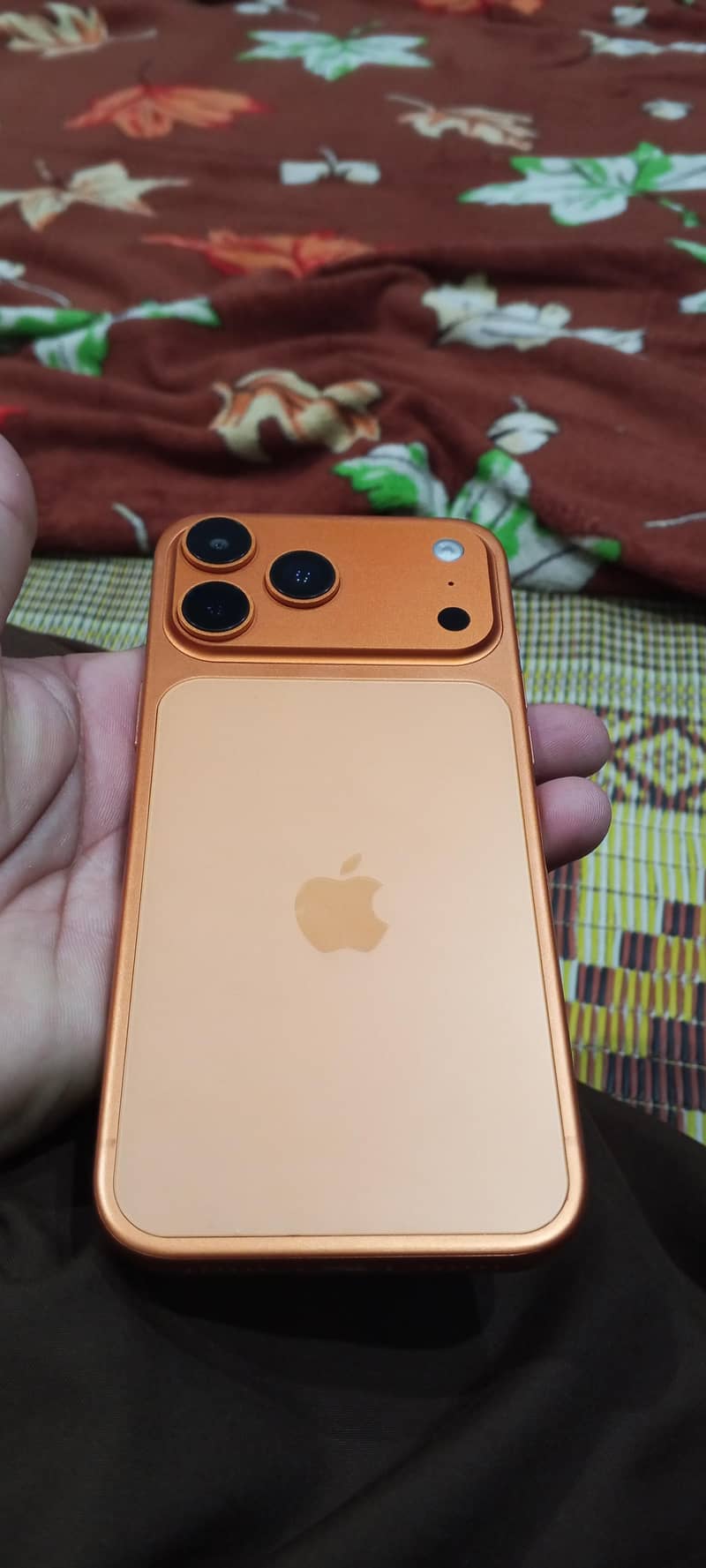 iPhone 17 pro Max 1