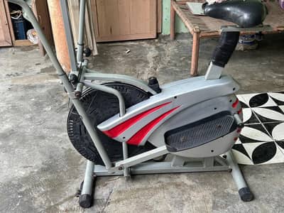 exercise cycle/bikes