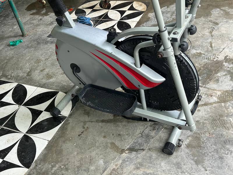 exercise cycle/bikes 2