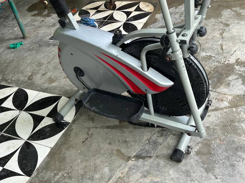 exercise cycle/bikes 3