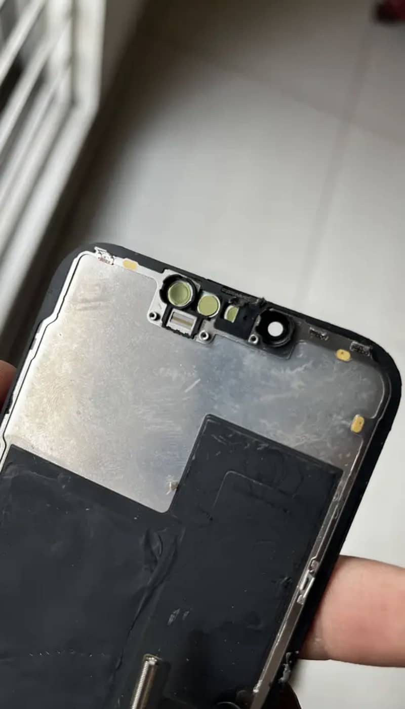 iPhone 13 Pro panel 4