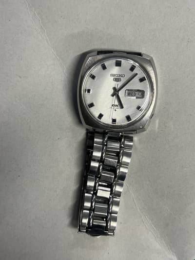Seiko 5 Deluxe 5139-7040