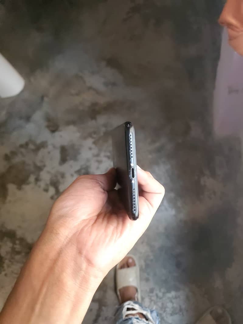 Apple iPhone 7 Plus 1