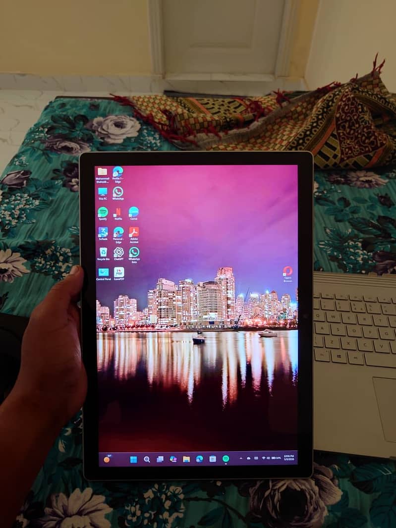 Microsoft Surface Book 3 1