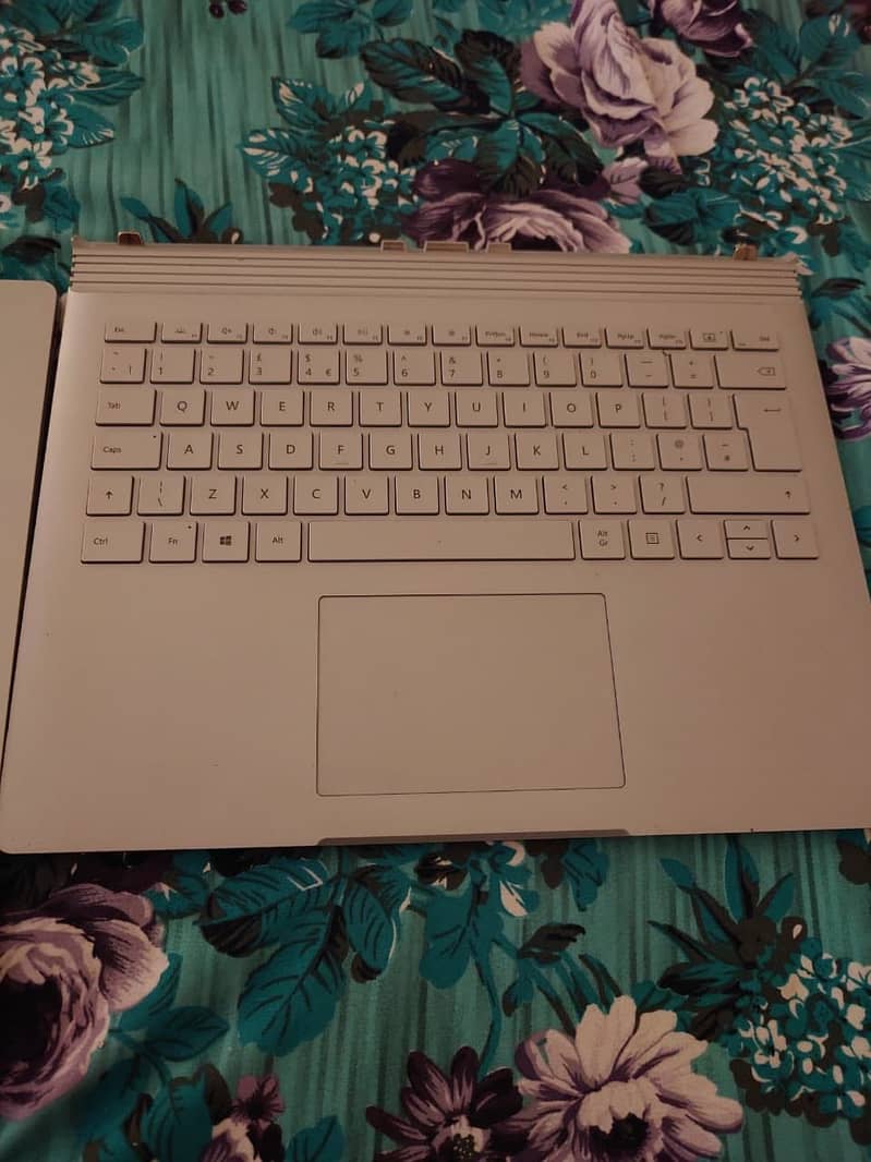 Microsoft Surface Book 3 2