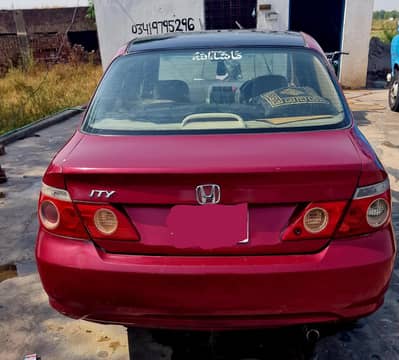 Honda City 2006 Model (Sides Showred Roof Geiune)