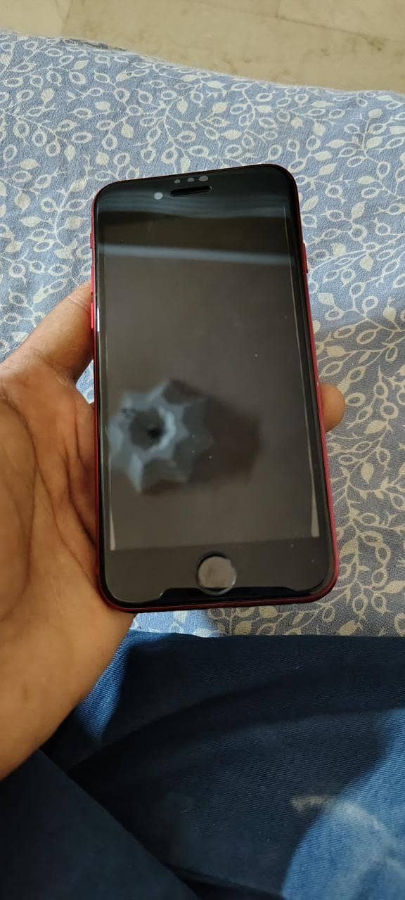 Apple iPhone SE 3 2