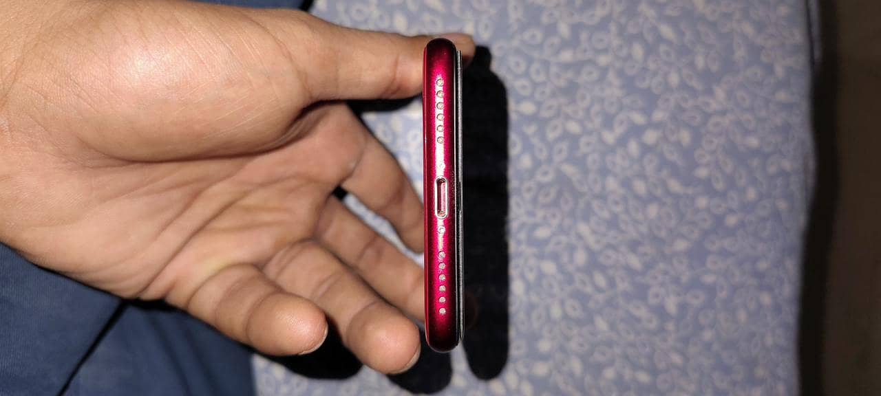 Apple iPhone SE 3 4