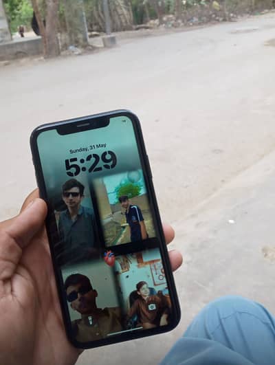 Apple iPhone XR