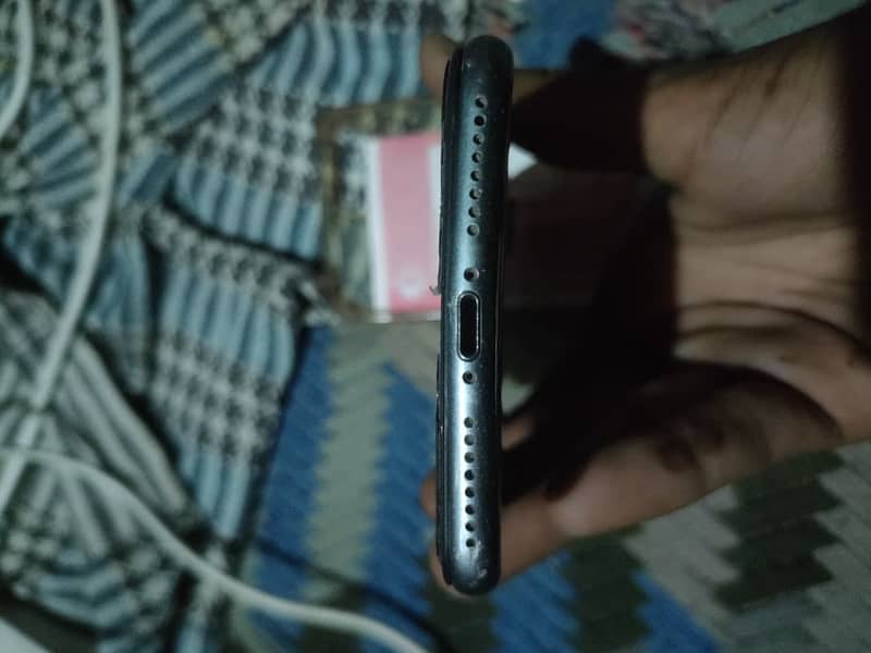 Apple iPhone 8 Plus 2
