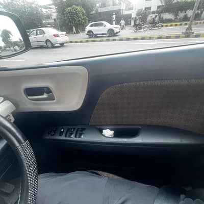 Nissan Moco 2015
