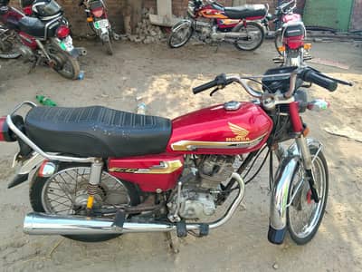 Honda CG125 neat condition 10/9 engine 100%
