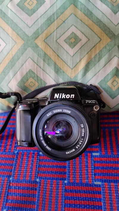 Nikon F9OX