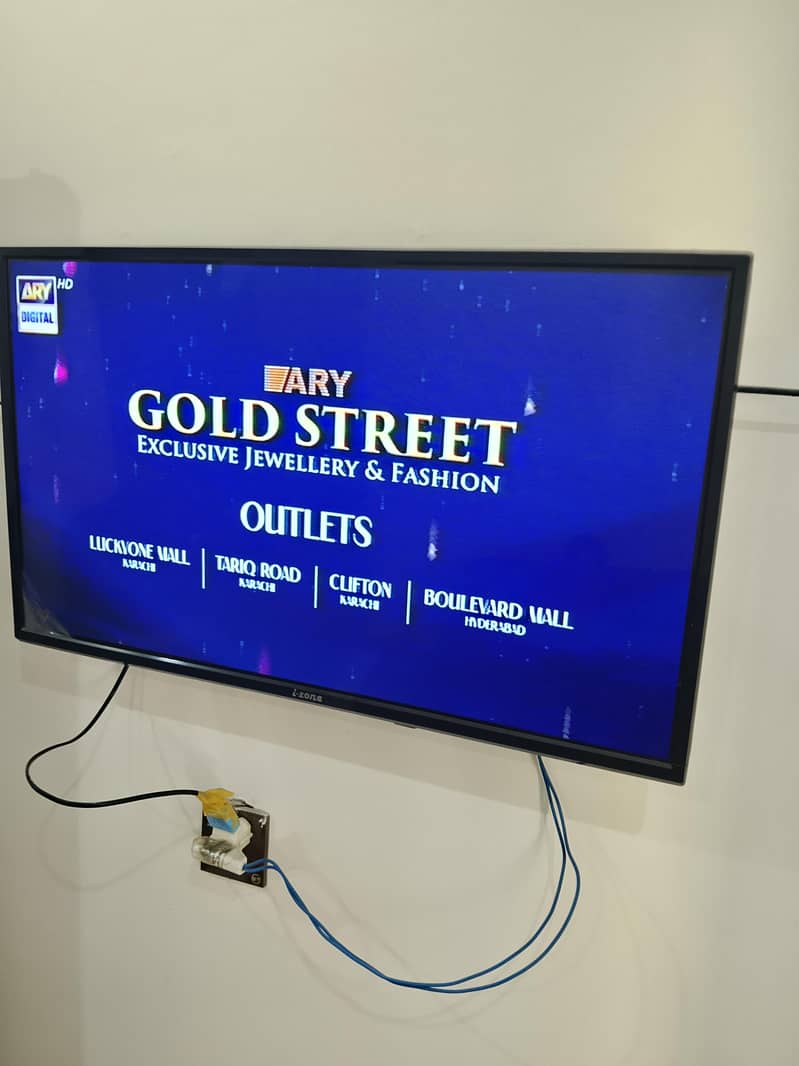 32 inch led tv Android+cable 1