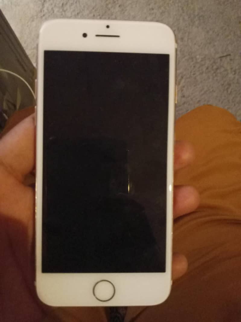 Apple iPhone 7 Plus 0