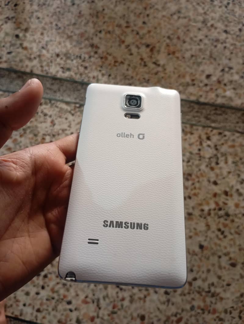 Samsung Mobile Note4 1