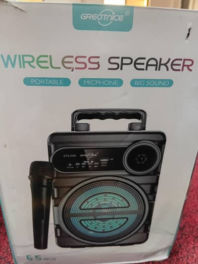 wireless Bluetooth speaker with mic