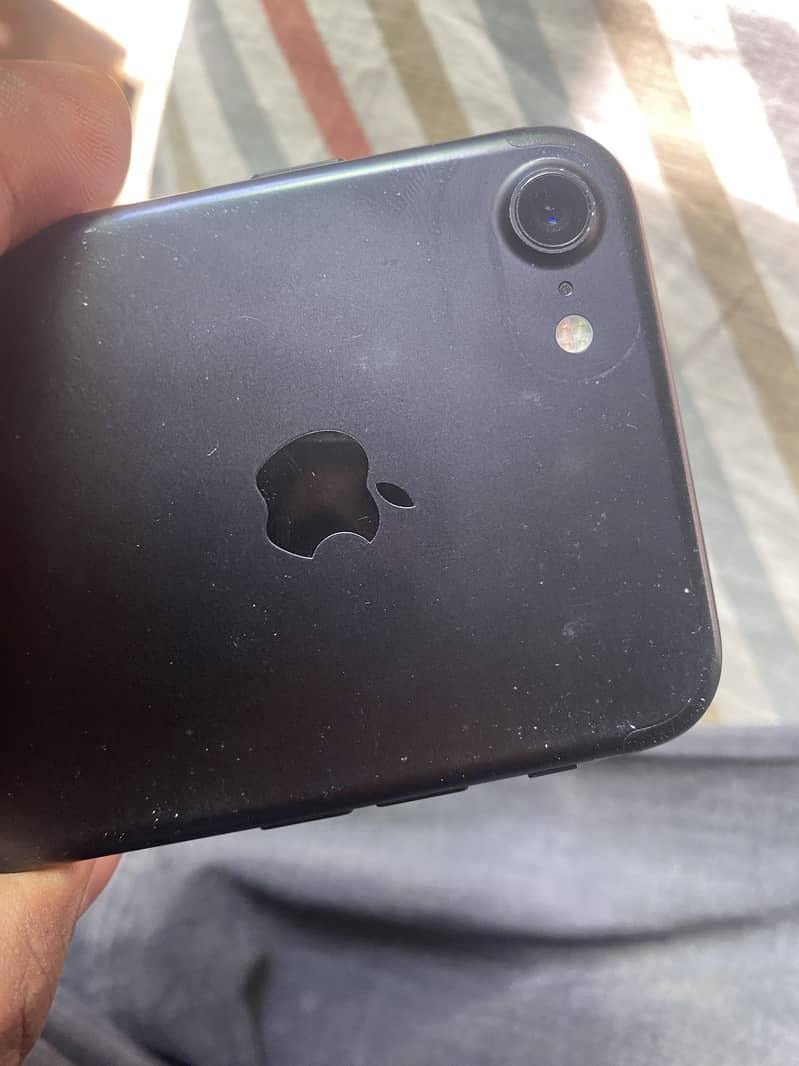 Apple iPhone 7 5