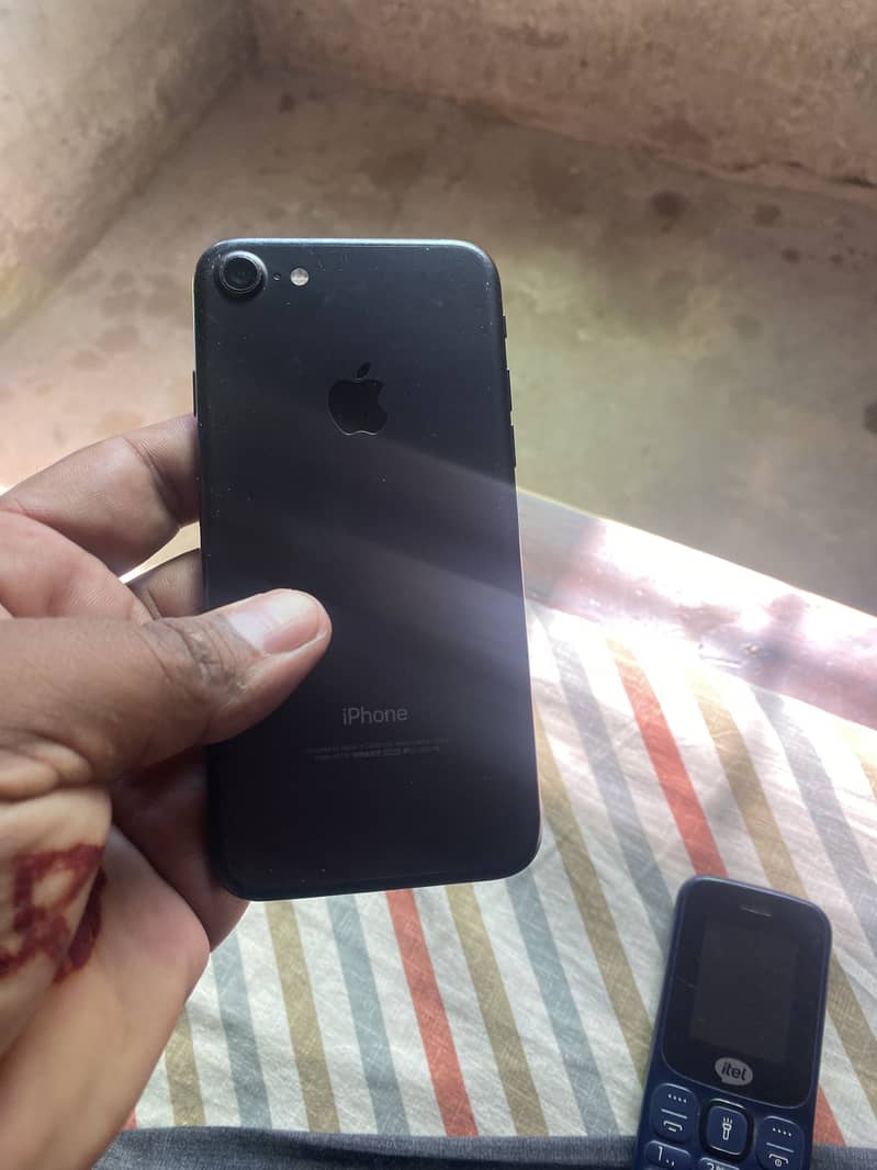 Apple iPhone 7 8