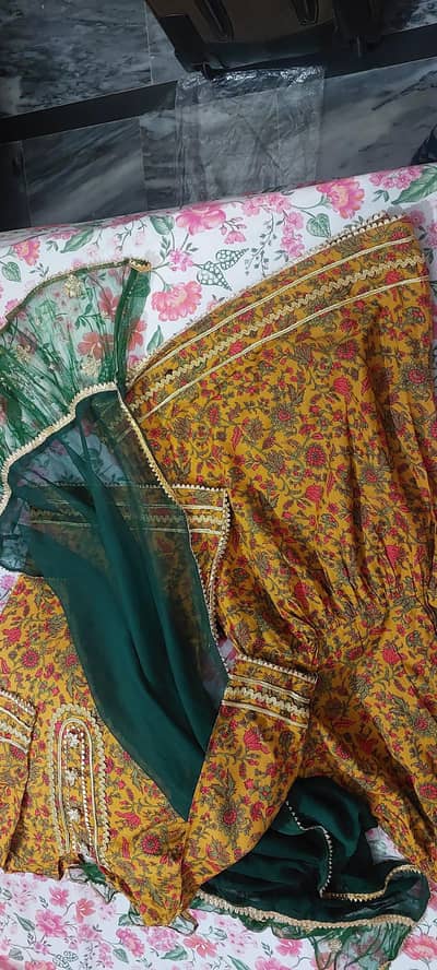 girls dress 6 to 7 yers
