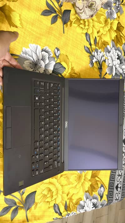 dell Latitude 7390 16gb ram ddr4 256 nvme touch screen