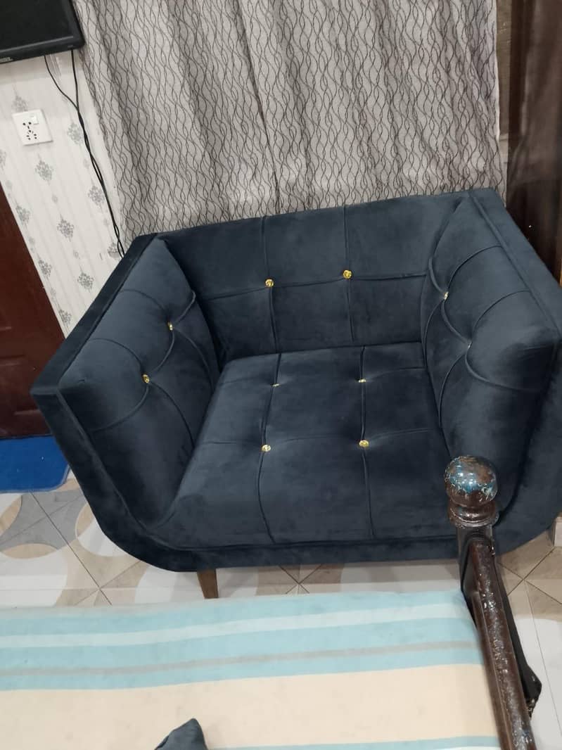 6 sitar sofas for sale urgent 3