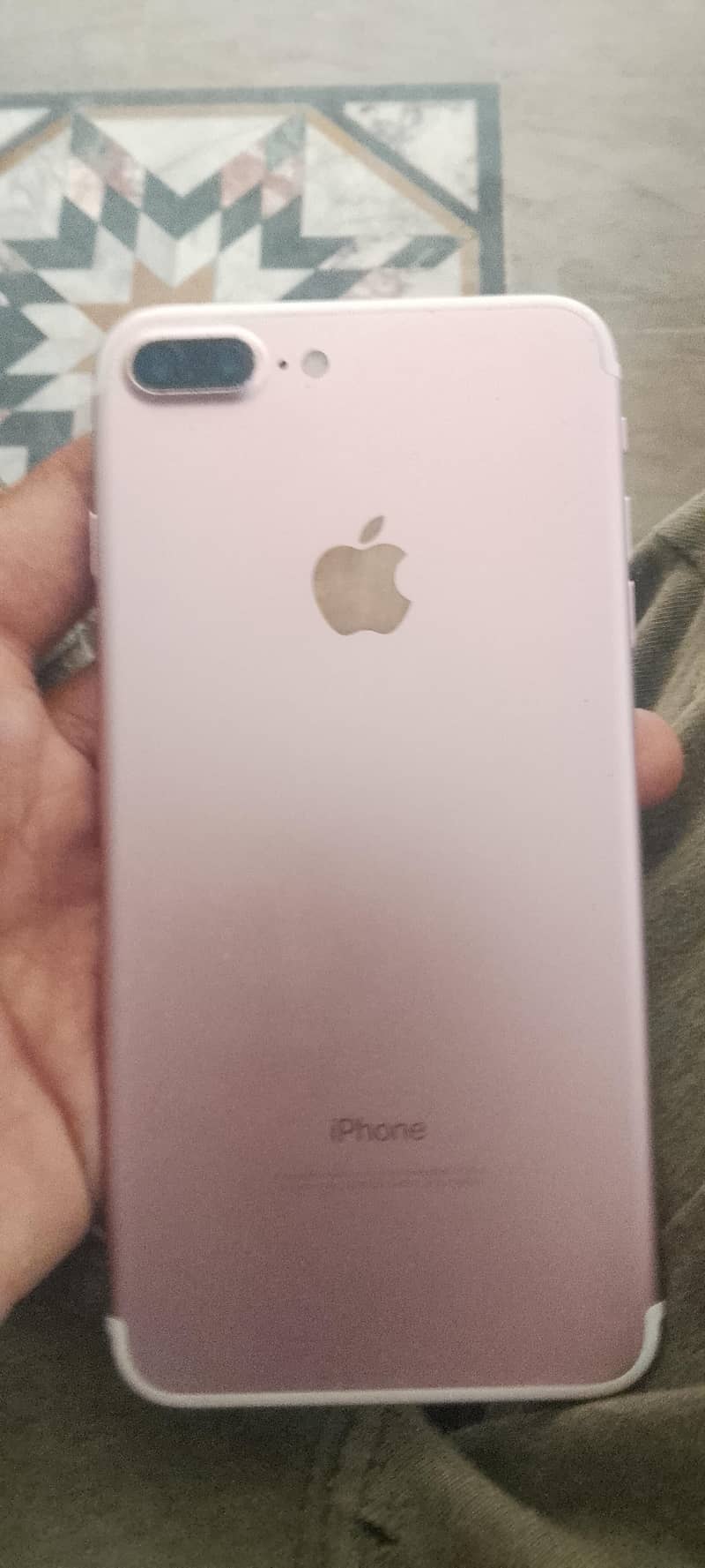 Apple iPhone 7 Plus 0