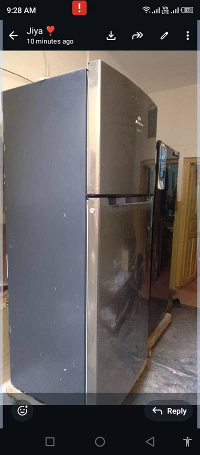 full sized frig for sale in excellent condition