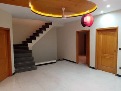 4 Marla House Available For Rent In New Lalazar