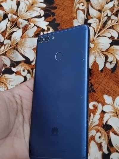 Huawei Y9