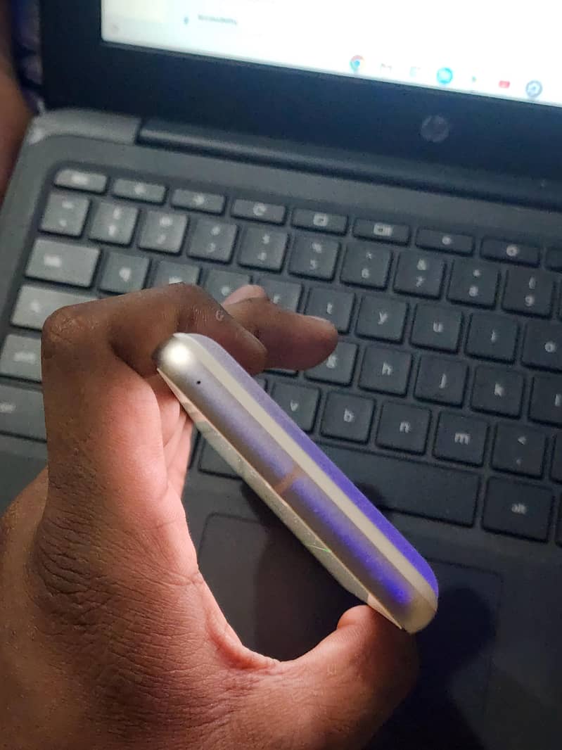 Google Pixel 8 2